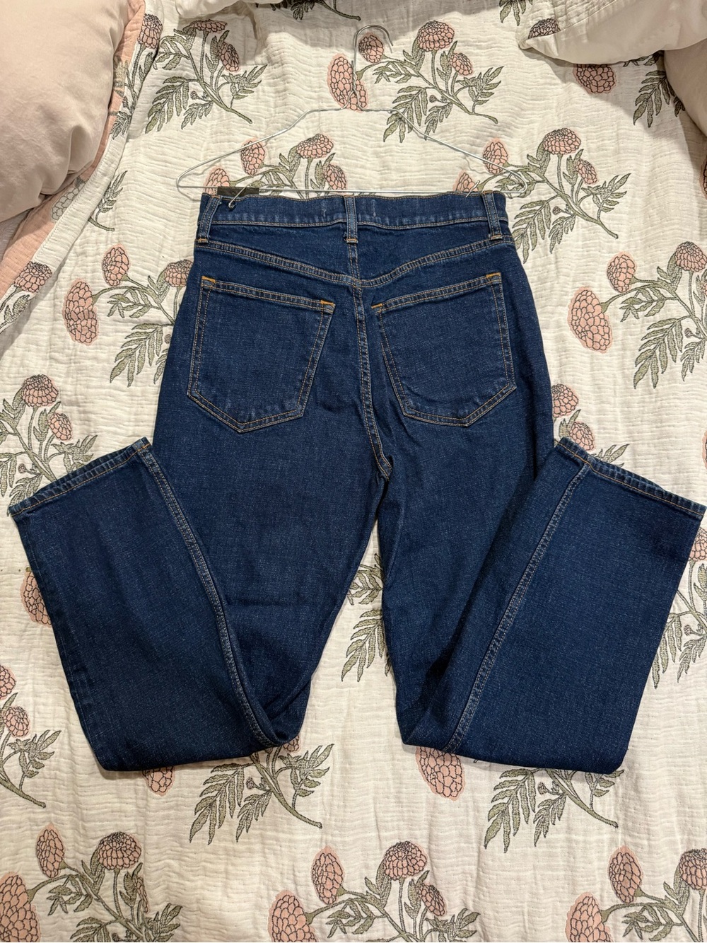 Abercrombie High-Rise Straight Leg Jeans - Picture 3 of 3